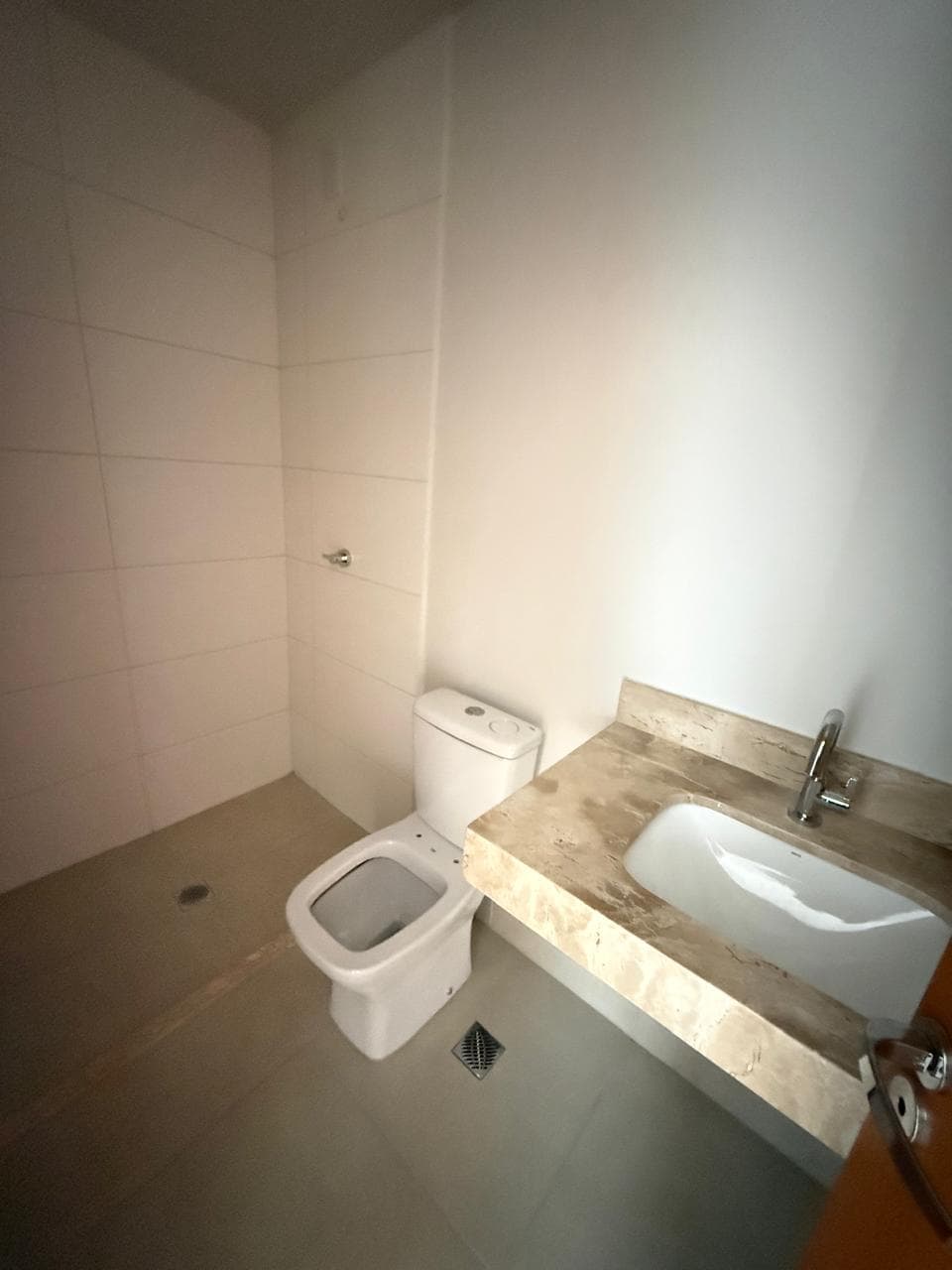 APARTAMENTO 2 SUITES E LAVABO - VISTA PARQUE AREIÃO