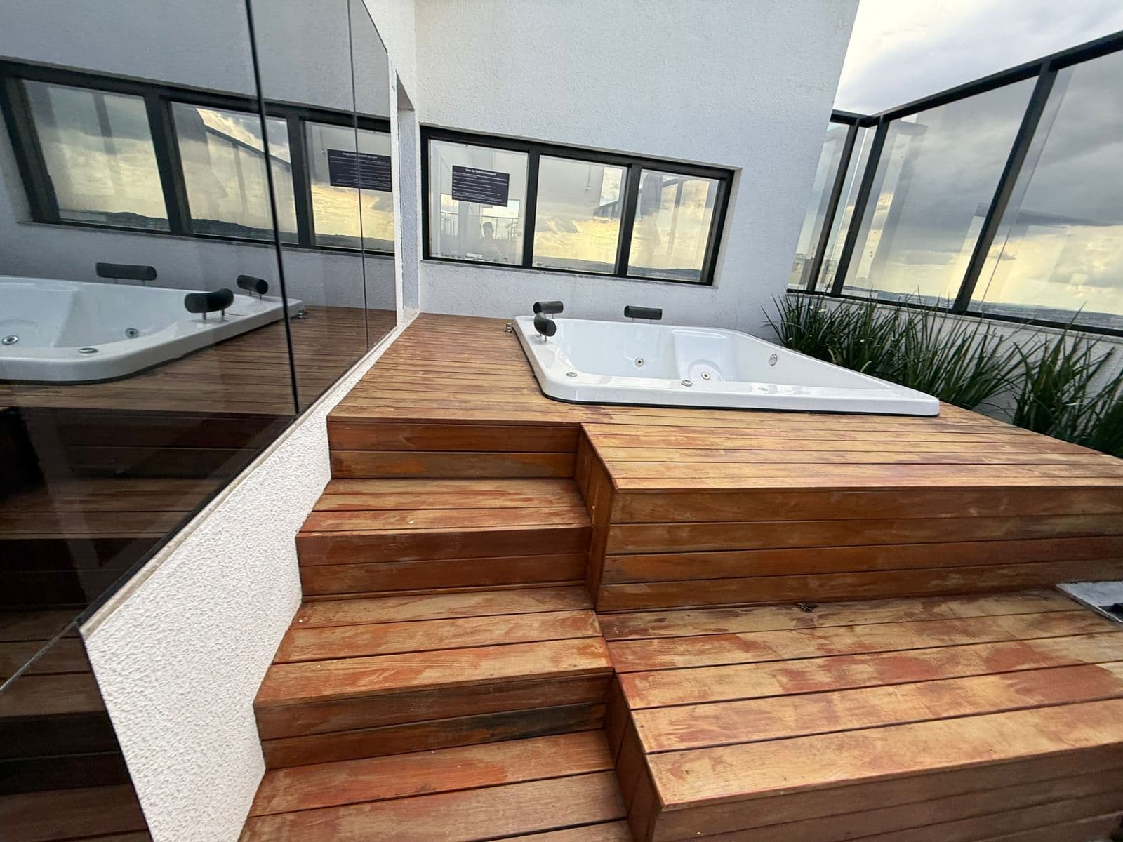 APARTAMENTO 2 SUITES NO SETOR BUENO - MAESTRO RESIDENZA