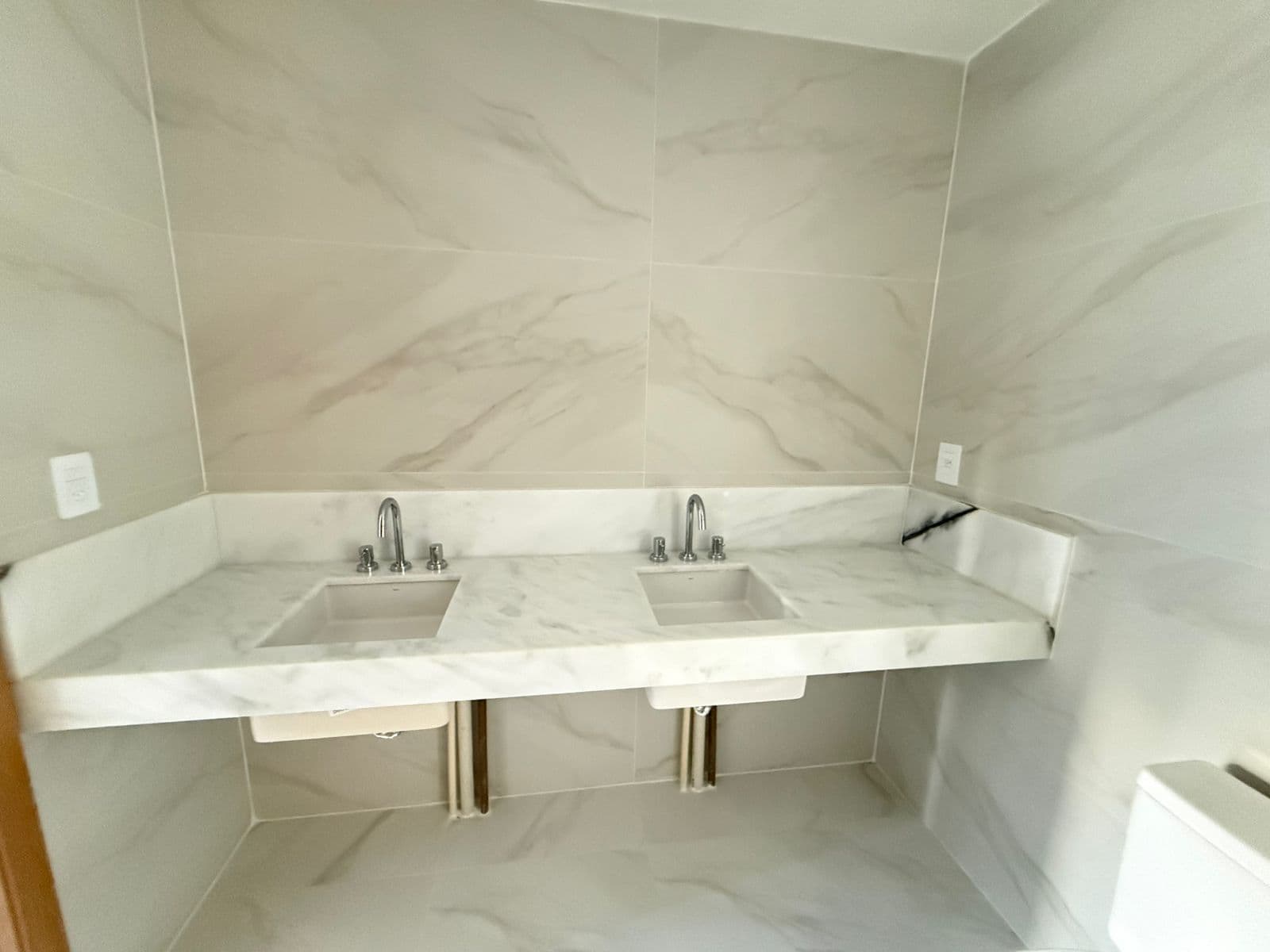 APARTAMENTO 2 SUITES NO SETOR BUENO - MAESTRO RESIDENZA