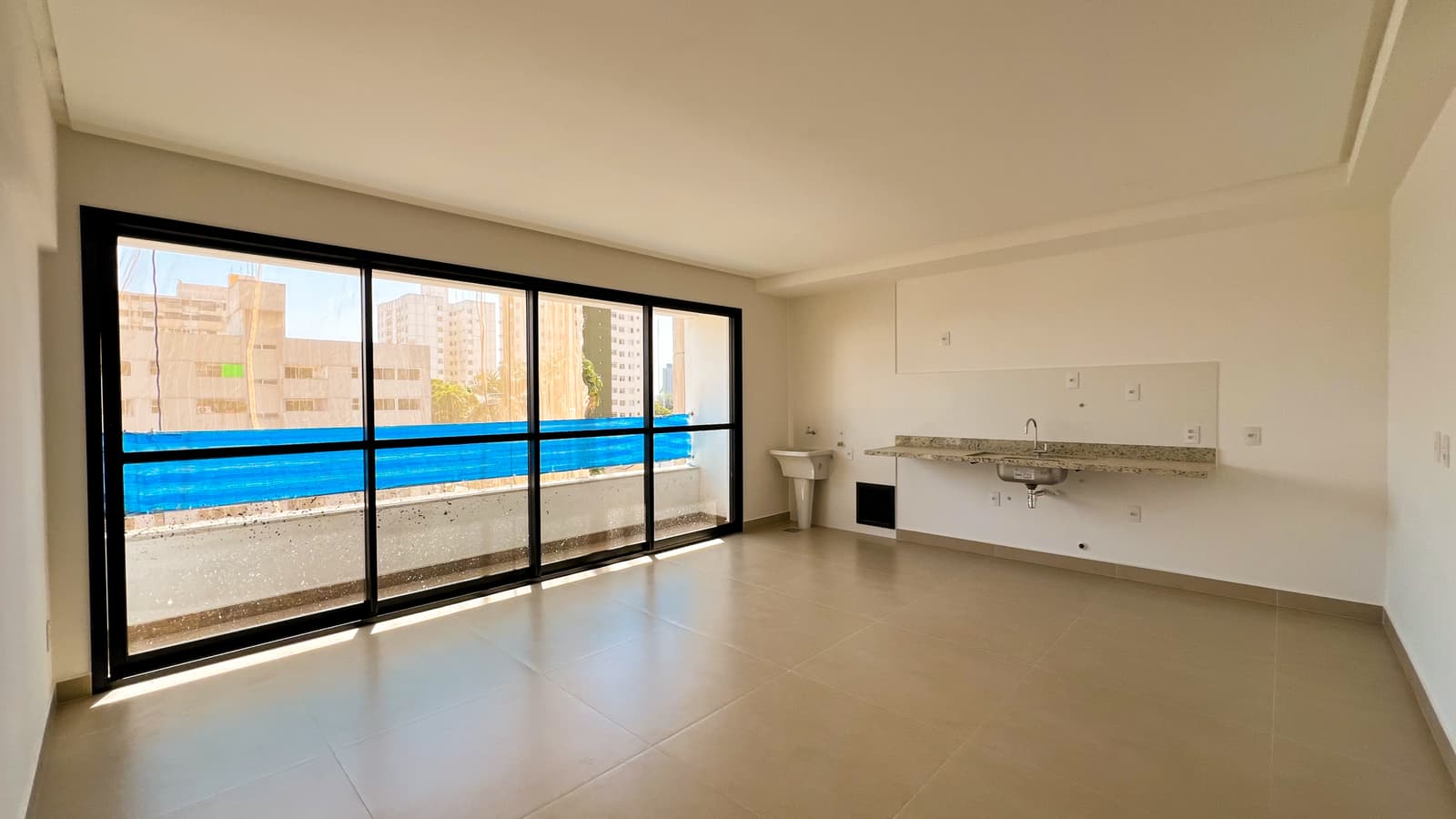APARTAMENTO 2 SUITES SETOR AEROPORTO - VERSAT