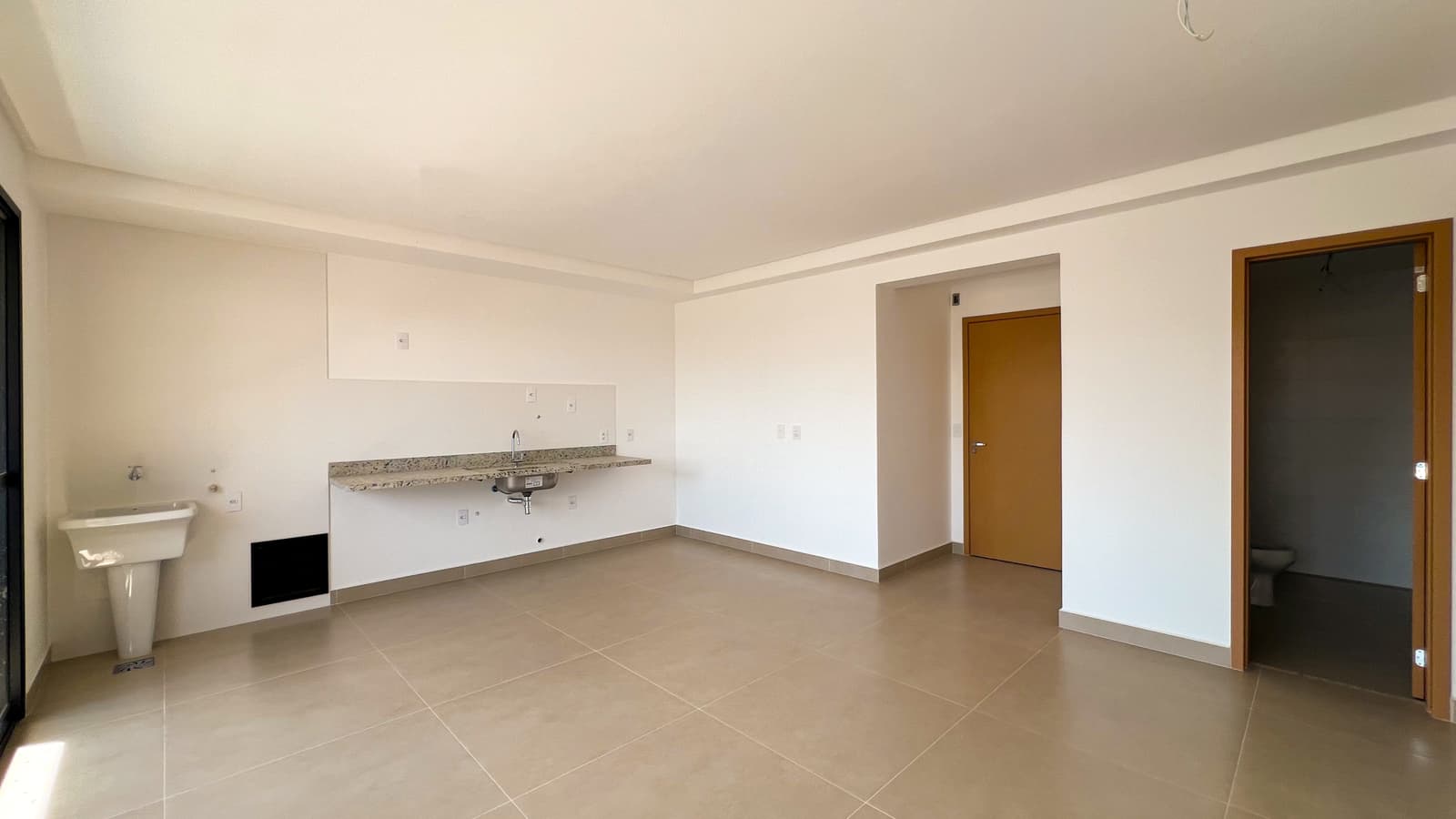 APARTAMENTO 2 SUITES SETOR AEROPORTO - VERSAT