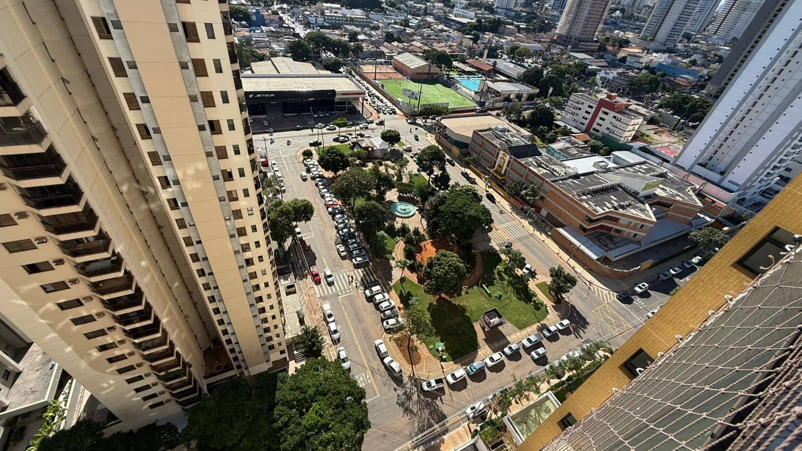 APARTAMENTO 3 QUARTOS E 1 SUITE SETOR BUENO - SOUSA ANDRADE
