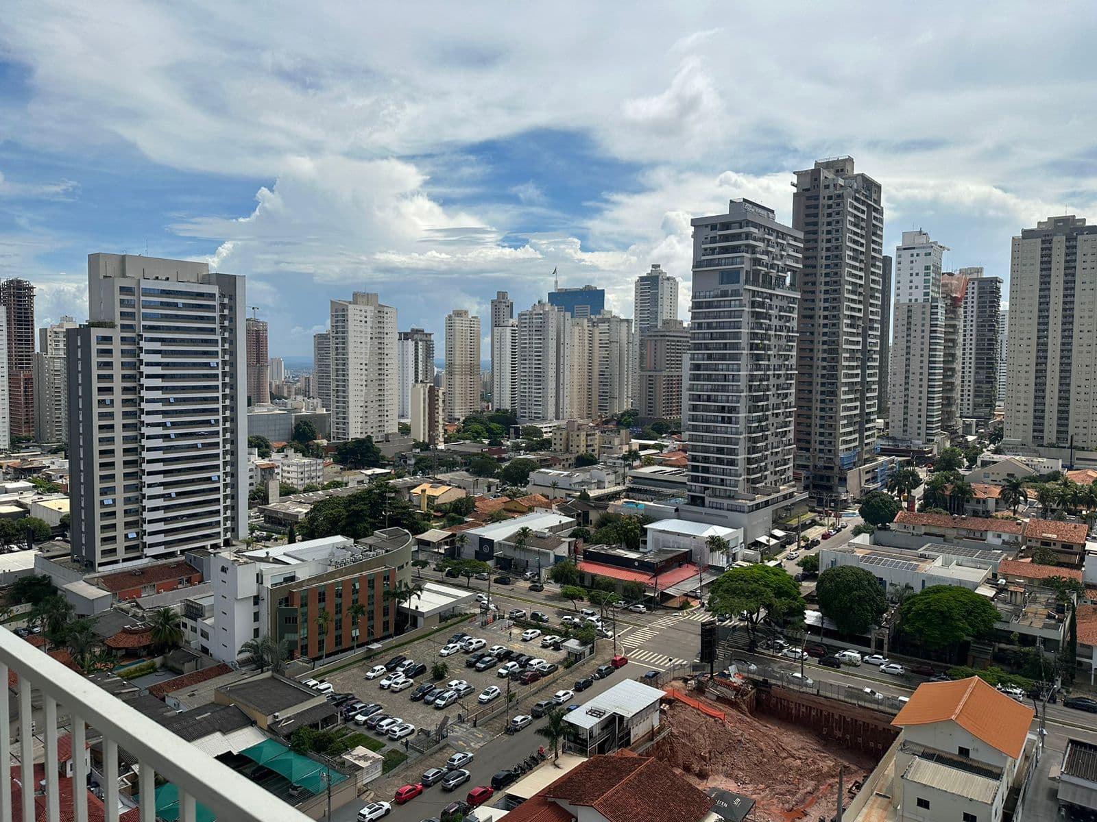 Apartamento 3 Quartos para Venda no Setor Bueno - Goiânia