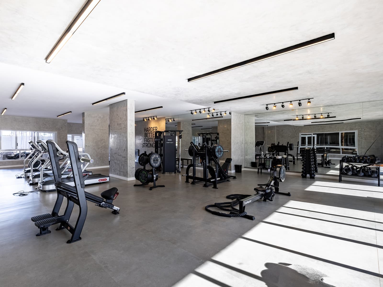 APARTAMENTO 3 SUITES E 02 VAGAS - PARK LOZANDES - EURO PARQUE NORONHA