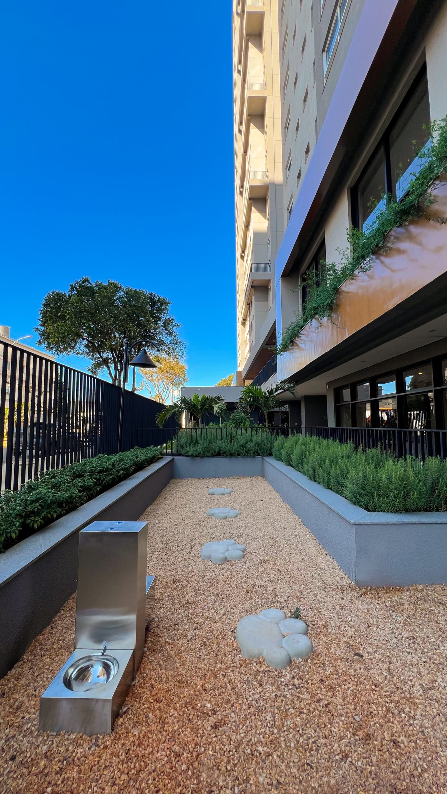 APARTAMENTO 3 SUITES NO SERRINHA - BLISS ENJOY LIFE