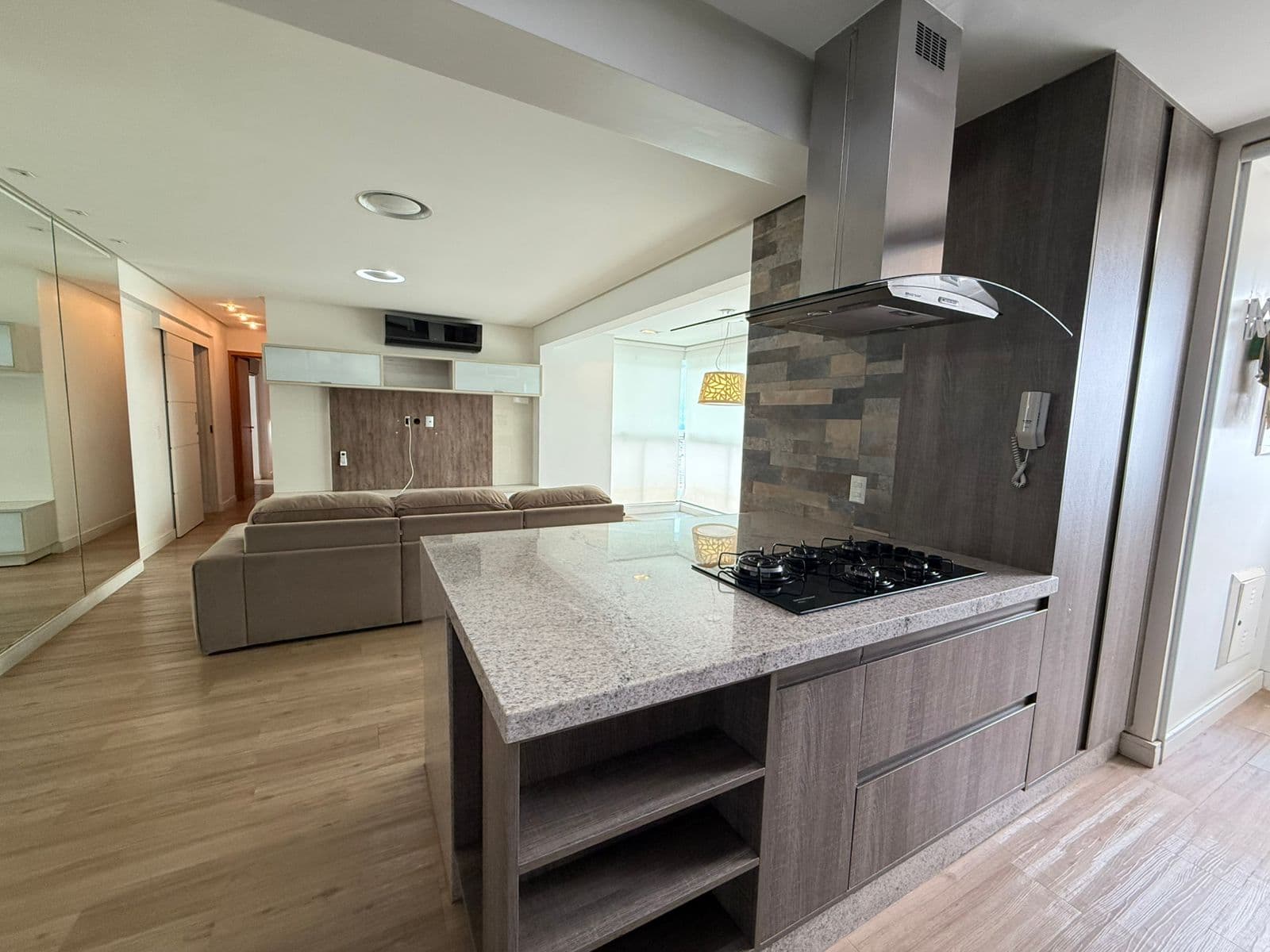APARTAMENTO 3 SUITES NO SETOR BUENO- Le Quartier Charm Residence