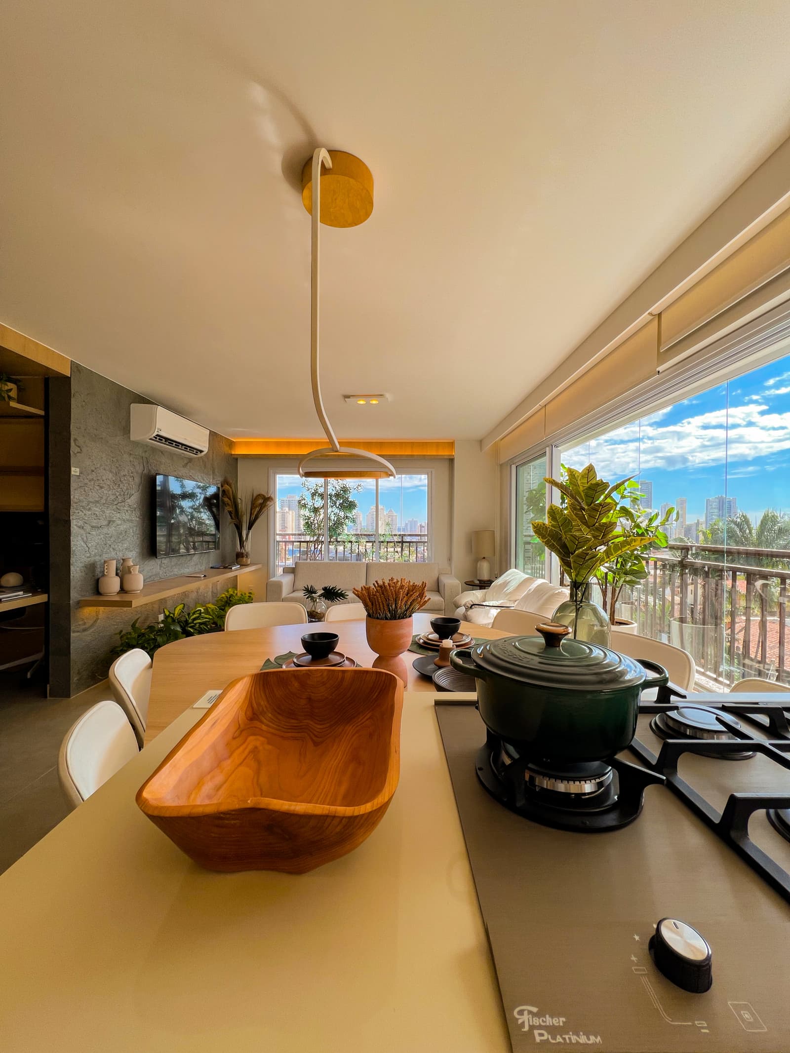 APARTAMENTO 3 SUITES NO SETOR MARISTA - NATTO BUENO