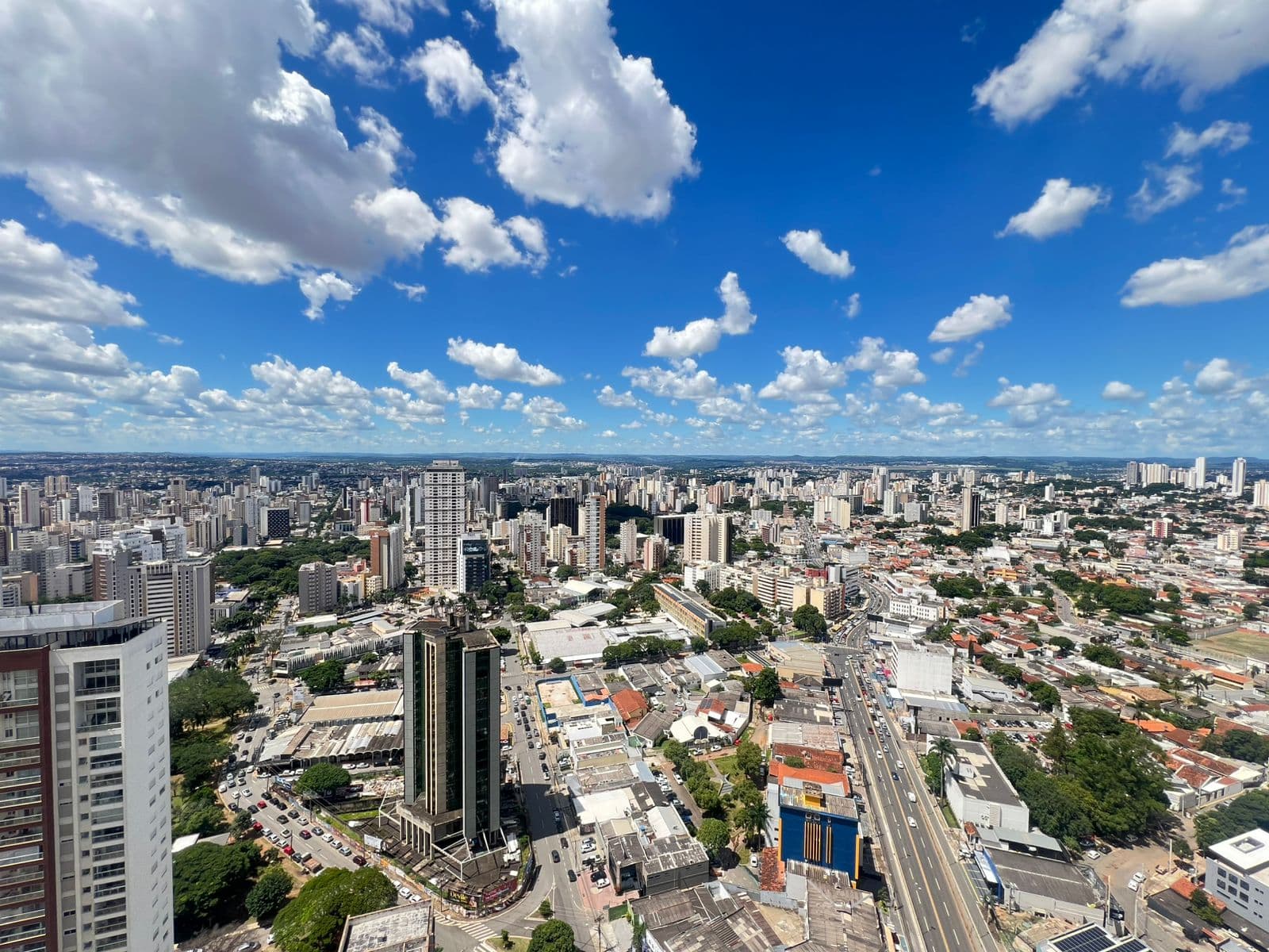 APARTAMENTO 3 SUITES NO SETOR MARISTA - WTC - World Trade Center Goiânia