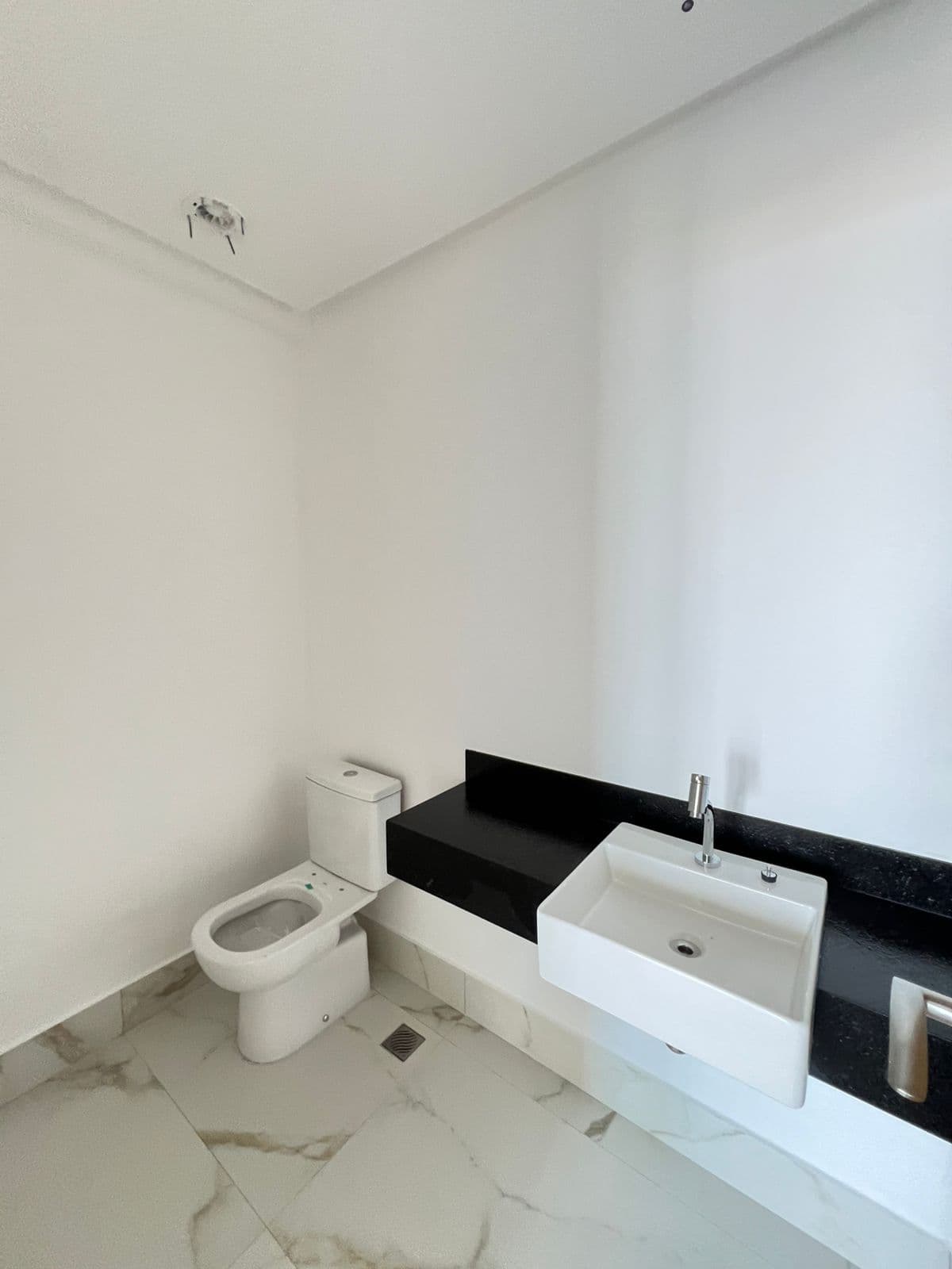 APARTAMENTO 3 SUITES NO SETOR MARISTA - WTC - World Trade Center Goiânia