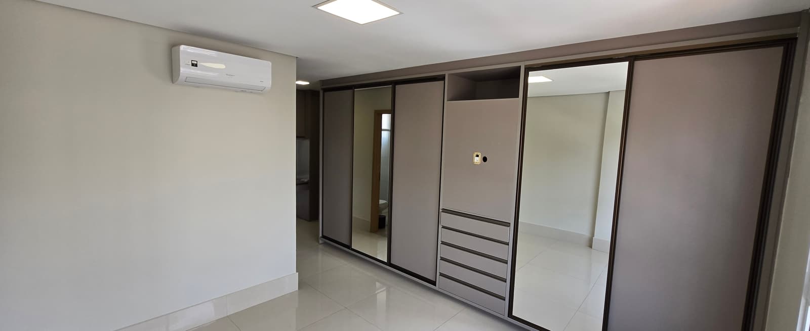 APARTAMENTO 3 SUITES PLENAS NO SETOR MARISTA - LEBLON MARISTA