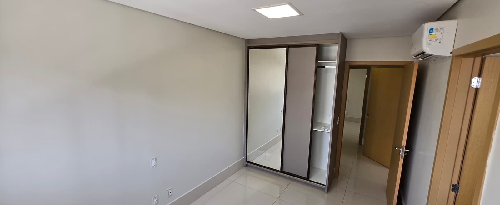 APARTAMENTO 3 SUITES PLENAS NO SETOR MARISTA - LEBLON MARISTA