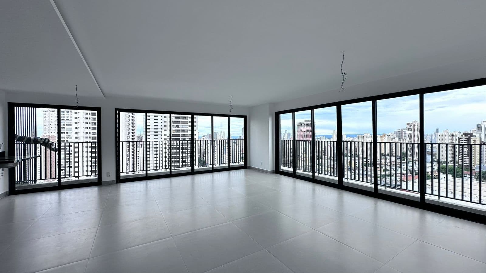 APARTAMENTO 3 SUÍTES SETOR SERRINHA - 02 VAGAS - OPUS TELLURE