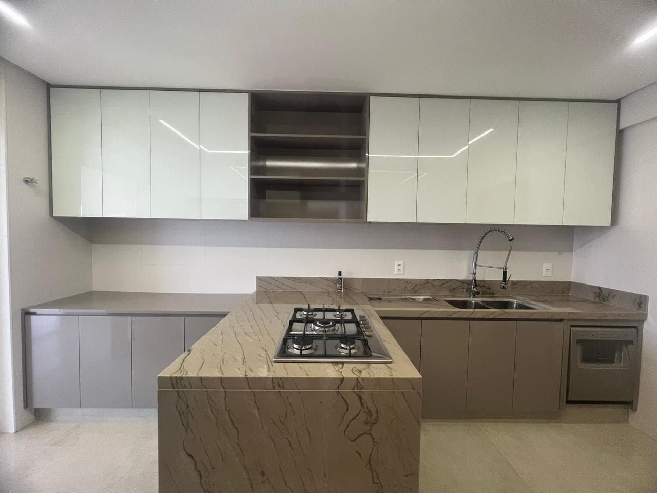 APARTAMENTO 4 QUARTOS 3 SUITES NO SETOR BUENO- GRAN EXCELLENCE