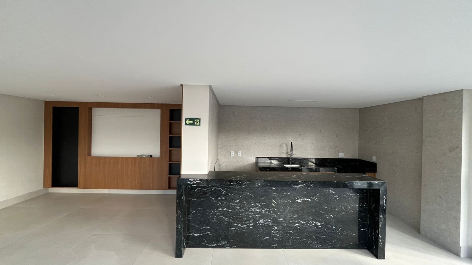 APARTAMENTO 4 SUITES NO SETOR MARISTA - IMPERADOR ISKANDAR LOURENZZO