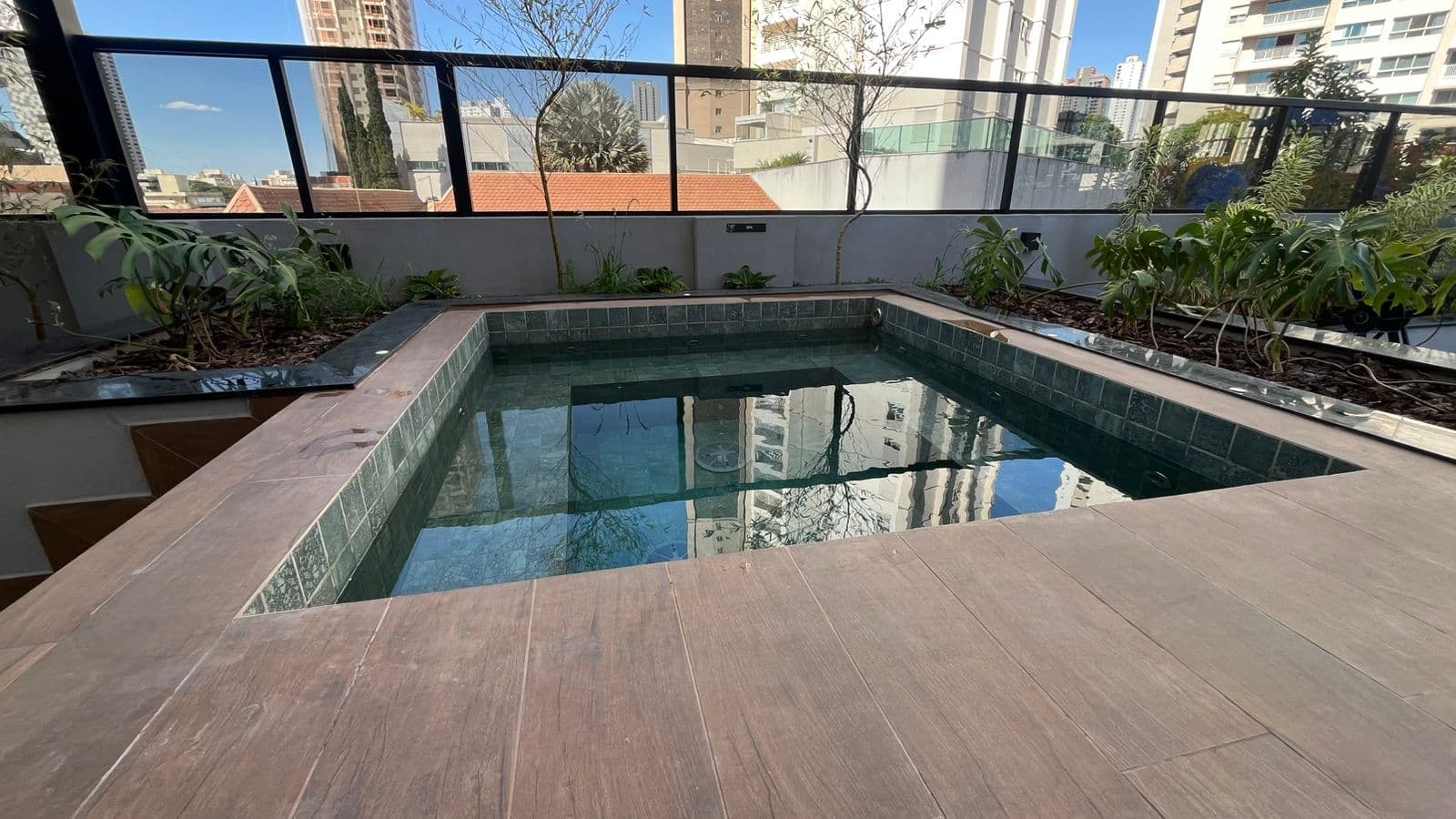 APARTAMENTO 4 SUITES NO SETOR MARISTA - IMPERADOR ISKANDAR LOURENZZO