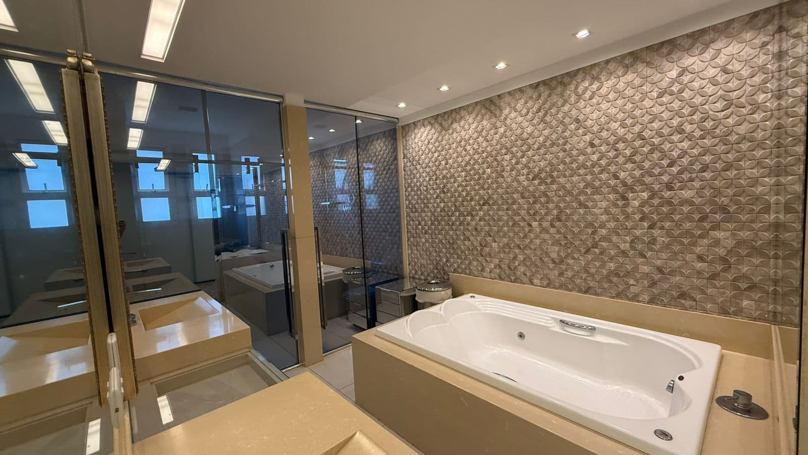 APARTAMENTO 4 SUITES + OFFICE - JARDIM GOIÁS - DIAMOND LIFE STYLE