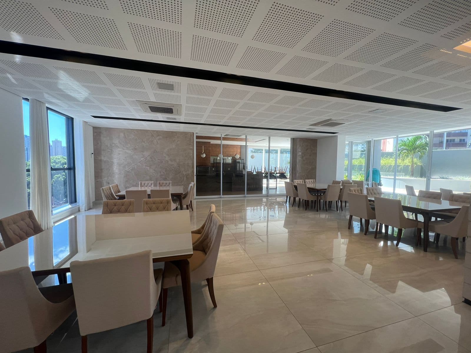 APARTAMENTO 4 SUITES - SETOR NOVA SUIÇA- MOBILIADO E DECORADO - KINGDOM PARK