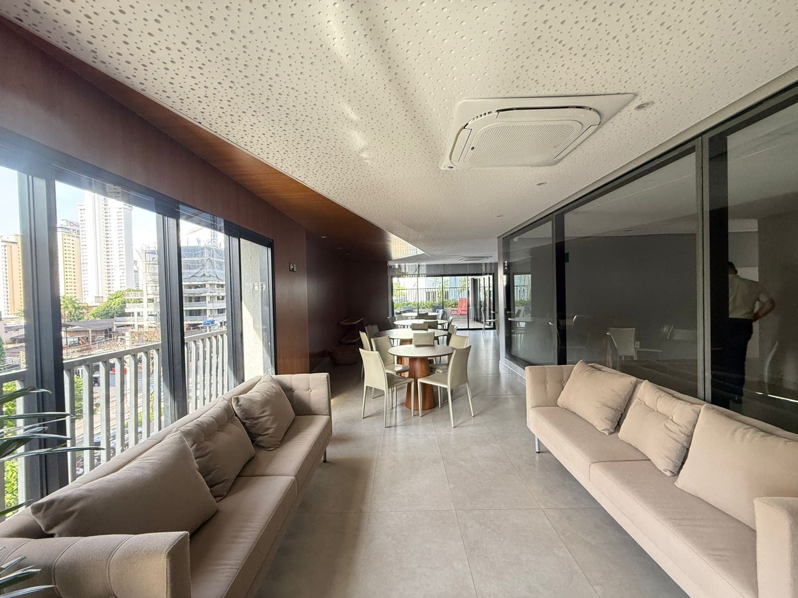 APARTAMENTO BUENO COM 3 SUITES 02 VAGAS - SOHO BUENO