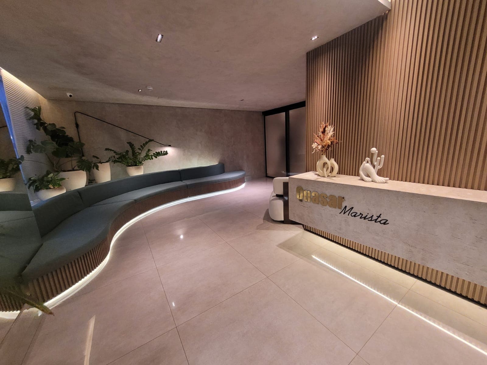 APARTAMENTO DUPLEX 2 SUITES NO MARISTA - QUASAR MARISTA