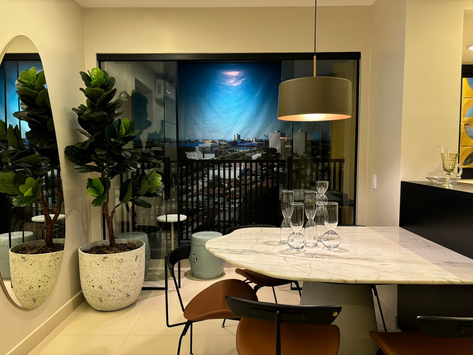 APARTAMENTO VILA ROSA 2 QUARTOS E SUITE - AZALEIA