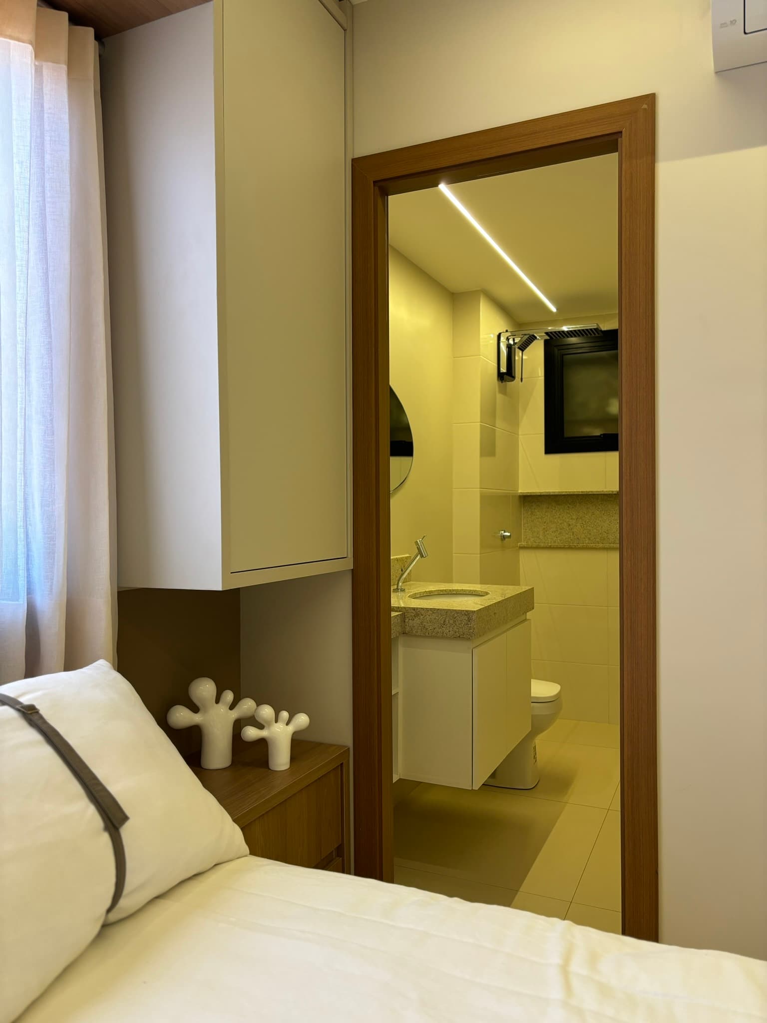 APARTAMENTO VILA ROSA 2 QUARTOS E SUITE - AZALEIA