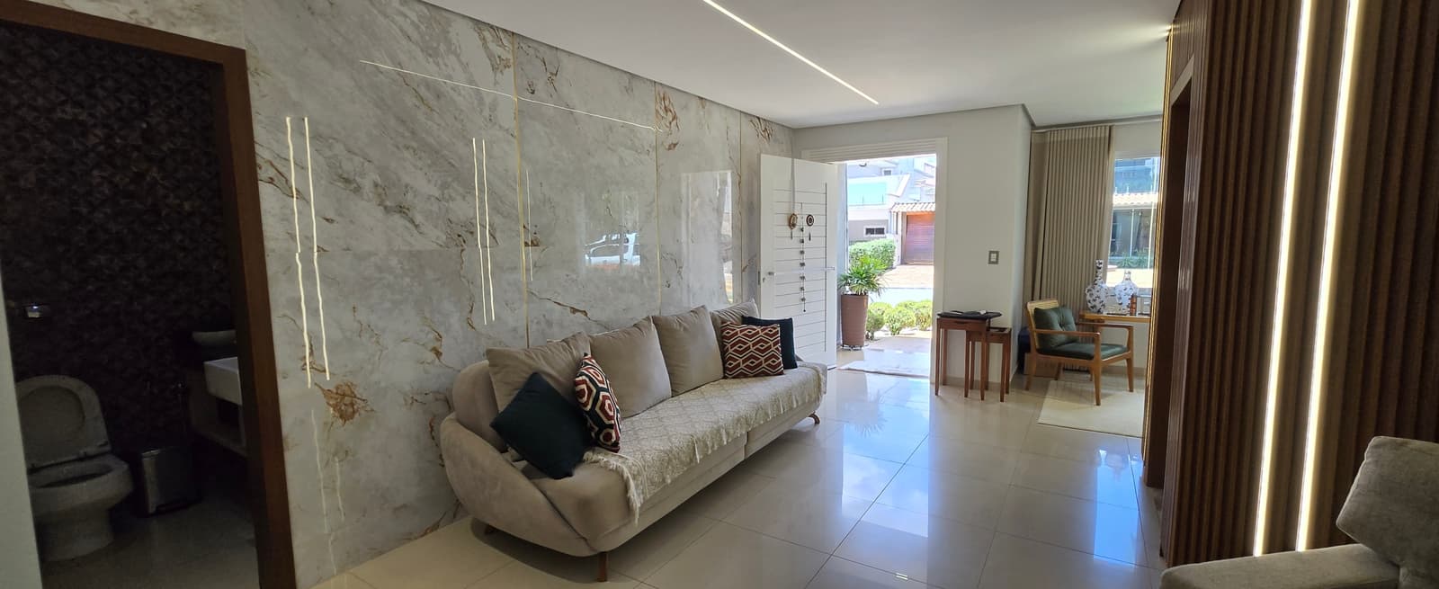 CASA SOBRADO 5 QUARTOS SENDO 4 SUITES - JARDINS MÔNACO SOBRADO DE LUXO