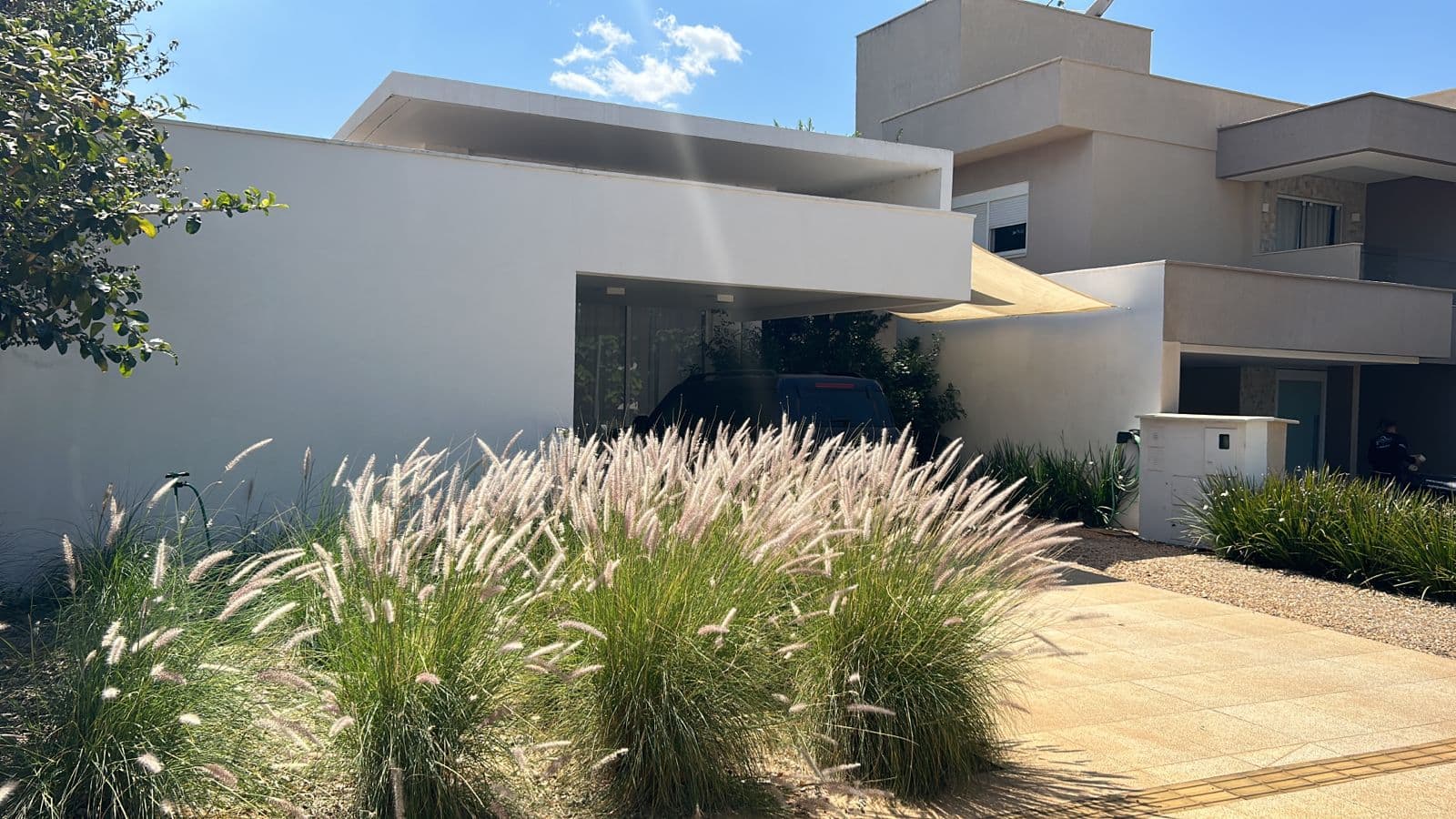 Casa Térrea em Condominio 4 suítes plenas - Jardins Verona