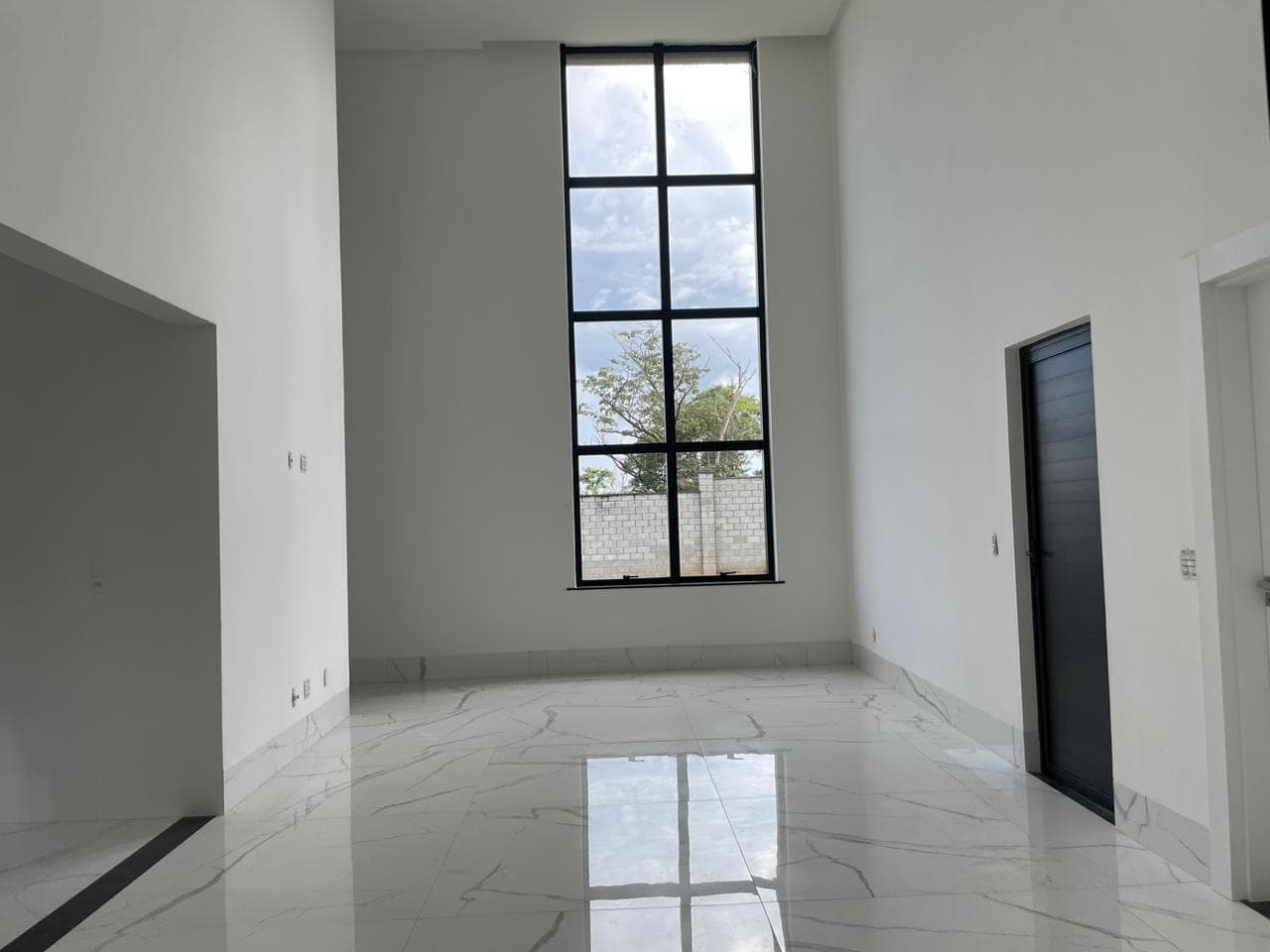 Casa Térrea em Condominio 4 suites plenas - Portal do Sol Garden