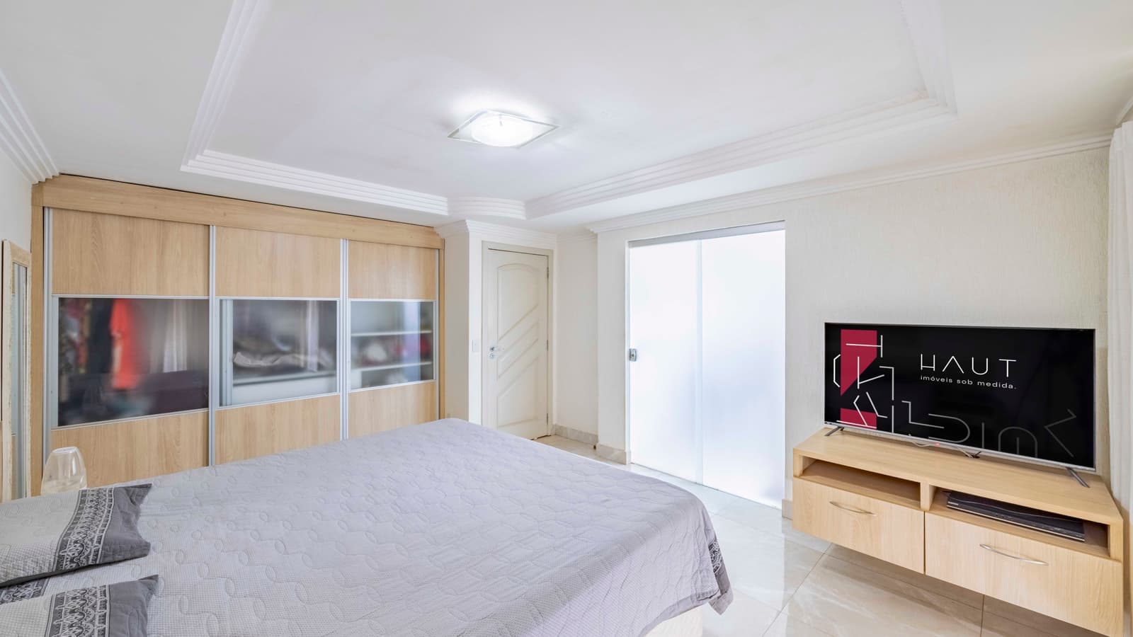 SOBRADO 3 SUITES EM CONDOMINIO - PORTAL DO SOL I